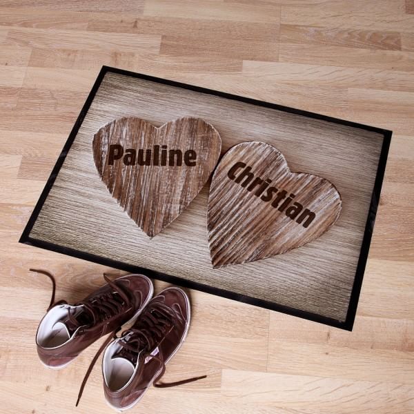 Fußmatte mit Herzen und Namen